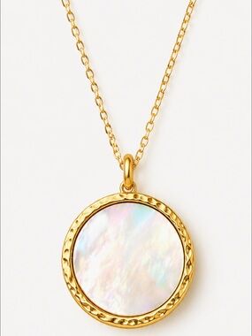 14K Gold Mother of Pearl Shell Necklace Round Pendant Dainty Shell Jewelry